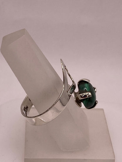 Anillo Ajustable de Plata Ley 925 con Malaquita, sello de autenticidad Plata Ley .925