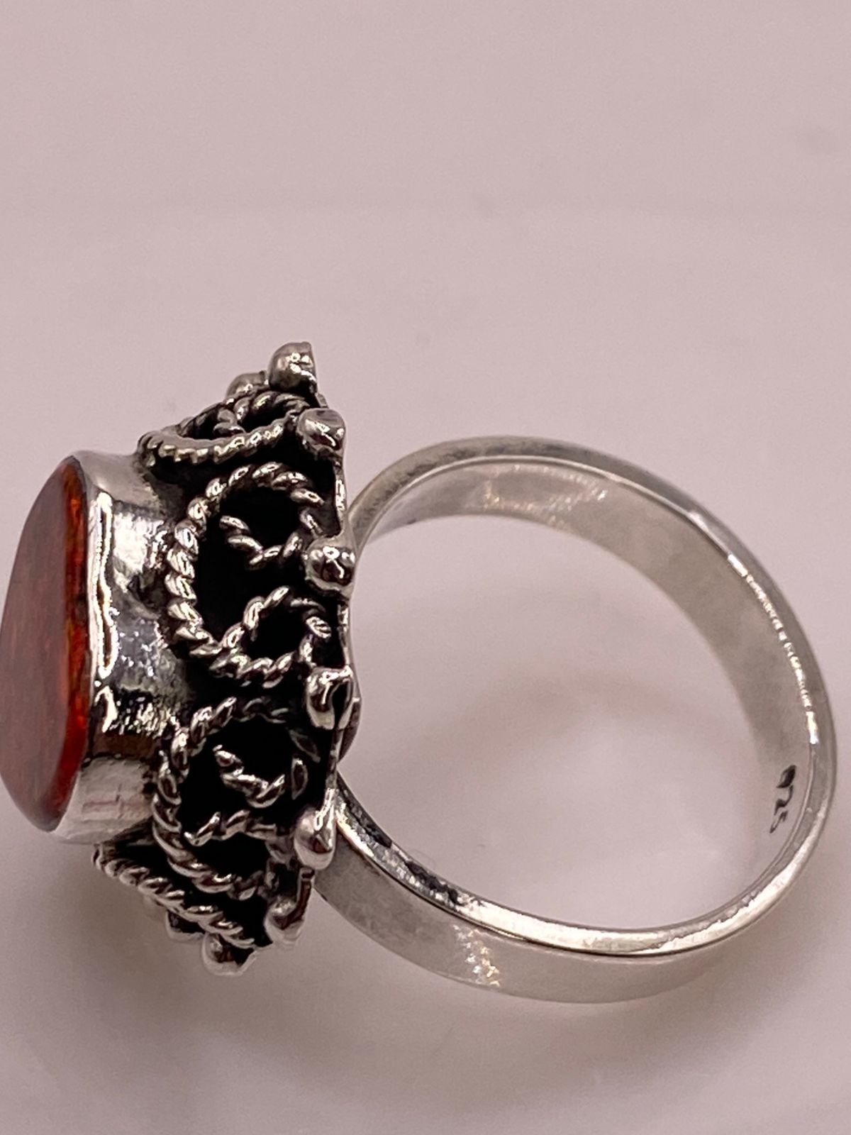Anillo Ajustable de Plata Ley .925 con Ópalo de Fuego en Forma de Corazón, sello de autenticidad Plata Ley .925