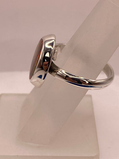 Anillo Ajustable de Plata Ley .925 con Ópalo de Fuego Ovalado, vista de detalle