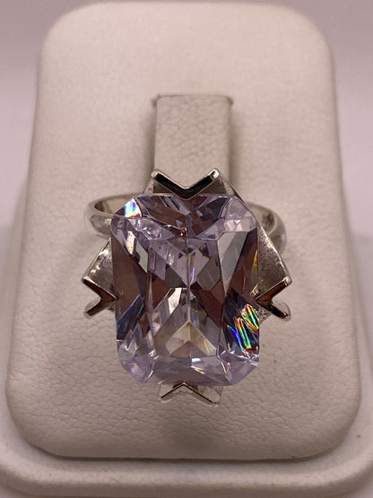 Anillo Ajustable de Plata Ley 925 con Zirconia Rectangular, vista frontal