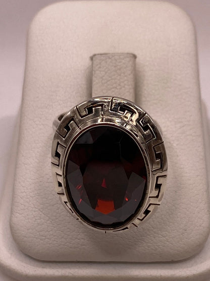 Anillo Ajustable de Plata Ley 925 con Zirconia Roja Corte Oval Diseño Clásico Griego, vista superior