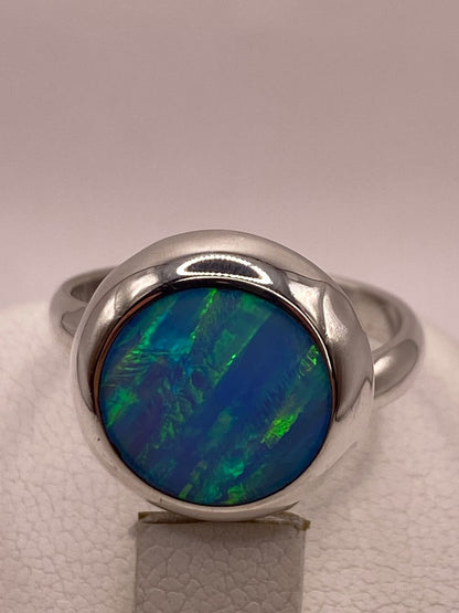 Anillo Ajustable de Plata .925 con Ópalo de Fuego Azul-verde Diseño Moderno, sello de autenticidad Plata Ley .925