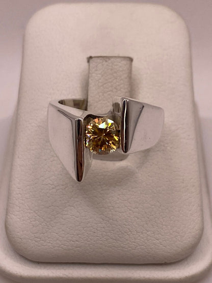 Anillo Artesanal con Zirconia en Plata Ley .925, sello de autenticidad Plata Ley .925