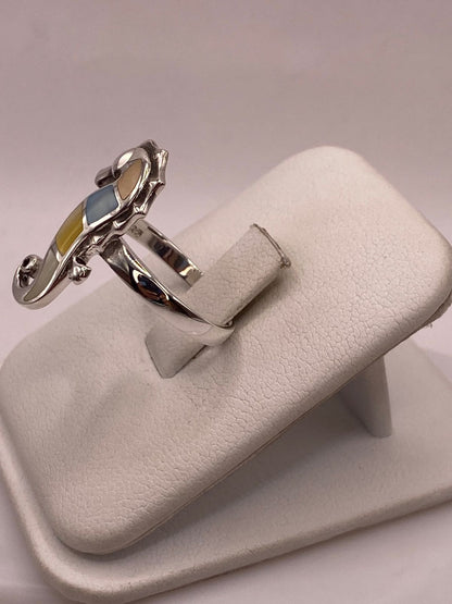 Anillo Artesanal Caballito de Mar de Plata Ley 925 con Nácar Multicolor, vista lateral