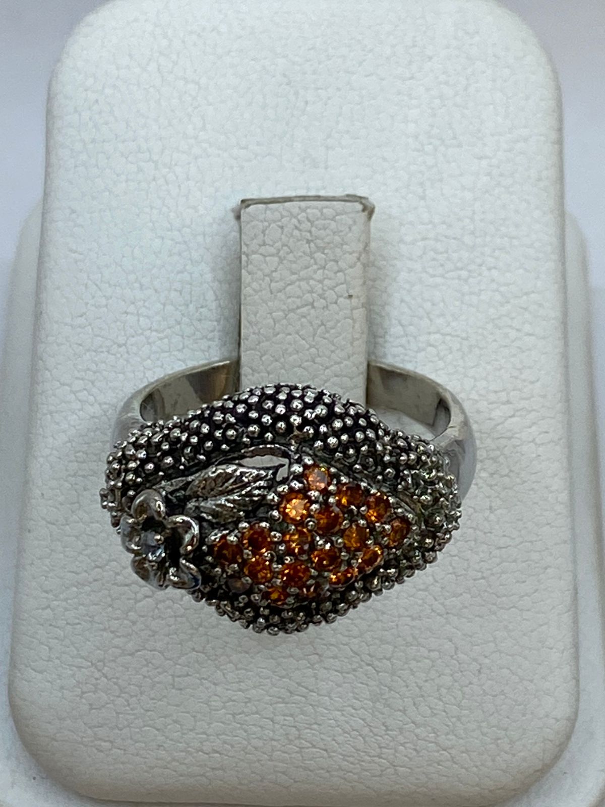 Anillo Artesanal con Cristales Color Ámbar en Plata 925, vista frontal