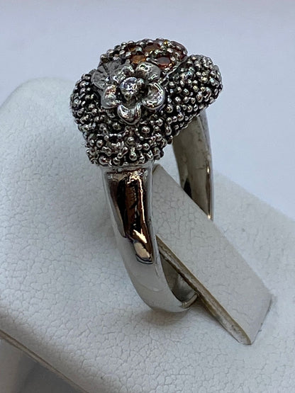 Anillo Artesanal con Cristales Color Ámbar en Plata 925, vista de detalle