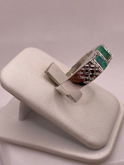 Anillo Artesanal de Ópalo de Fuego Verde Plata Ley 950, vista lateral