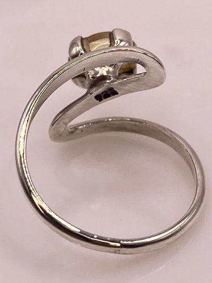 Anillo Artesanal de Plata Ley 925 con Ámbar Ahumado, sello de autenticidad Plata Ley .925