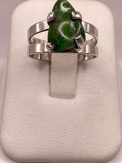 Anillo Artesanal de Plata Ley 925 con Crisocola Natural — vista lateral