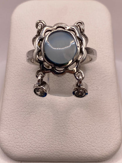Anillo Artesanal de Plata Ley 925 con Nácar Natural — ángulo diagonal