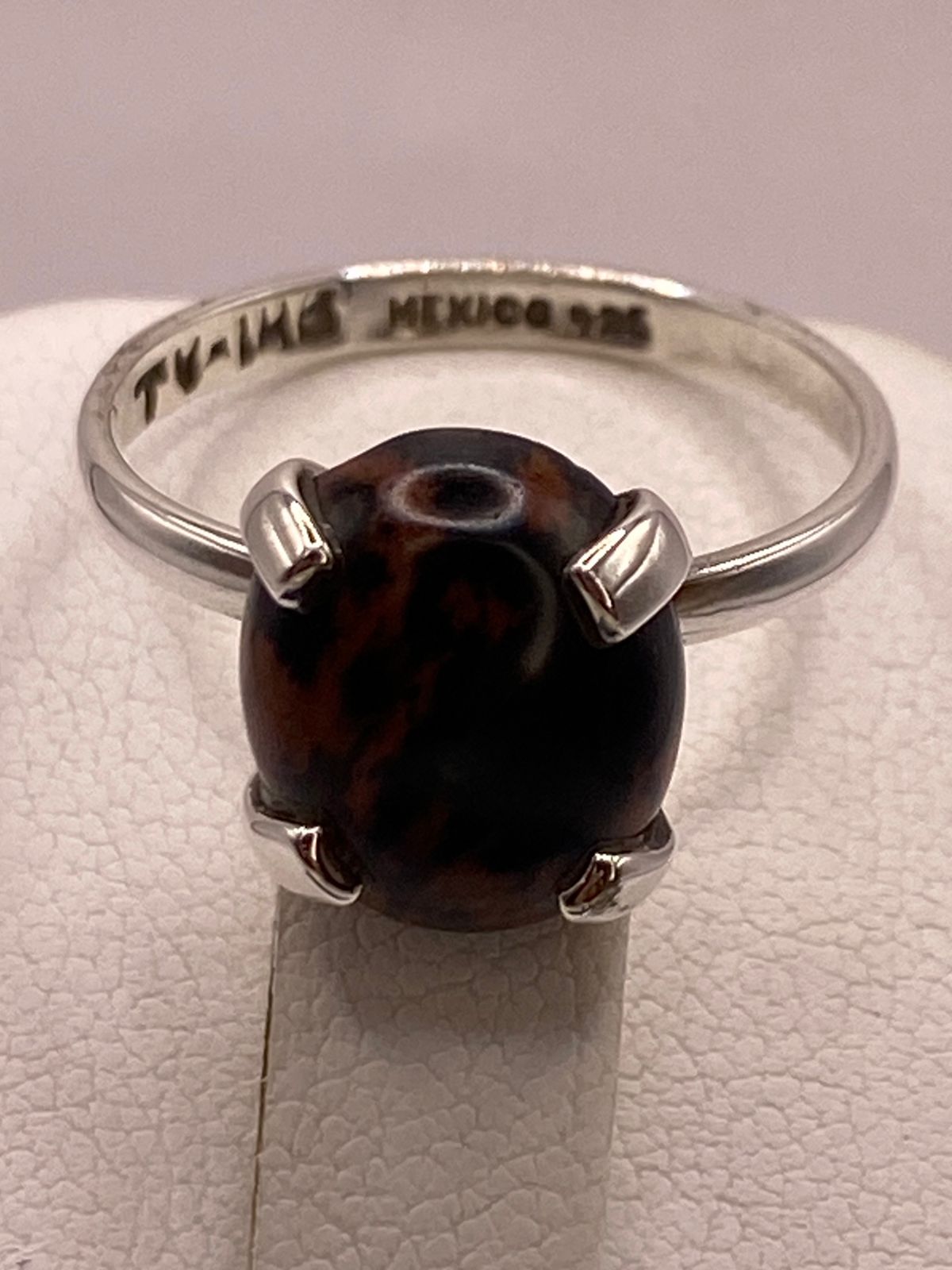 Anillo Artesanal de Plata Ley 925 con Ojo de Tigre Natural, sello de autenticidad Plata Ley .925