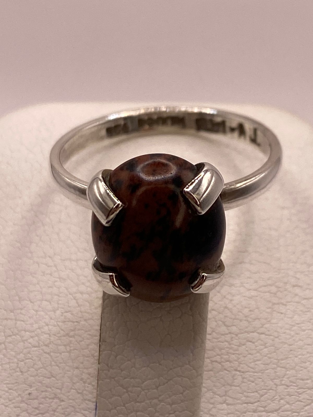 Anillo Artesanal de Plata Ley 925 con Ojo de Tigre Natural, sello de autenticidad Plata Ley .925