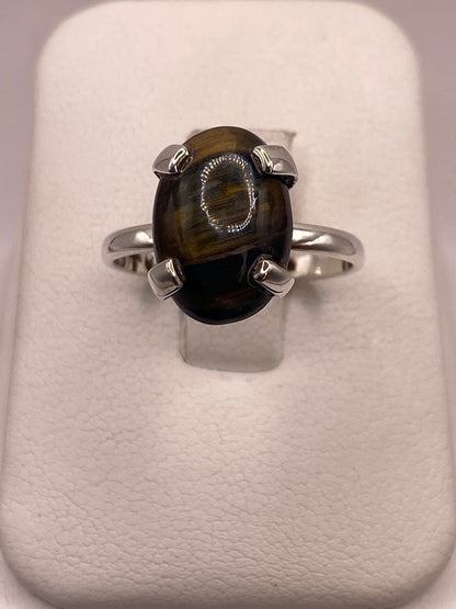 Anillo Artesanal de Plata Ley 925 con Ojo de Tigre Natural, vista frontal