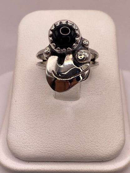 Anillo Artesanal de Plata Ley 925 con Ónix, vista frontal