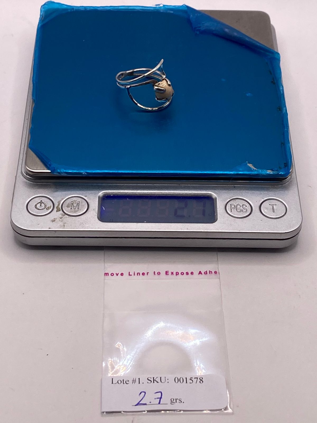 Anillo Artesanal de Plata Ley 925 con Ópalo Claro Natural, peso en gramos (báscula)