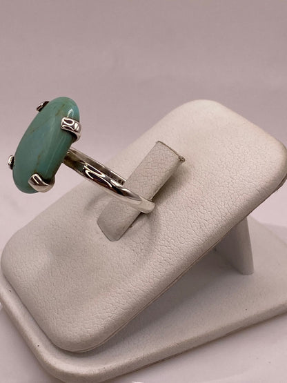 Anillo Artesanal de Plata Ley 925 con Turquesa Natural, vista lateral