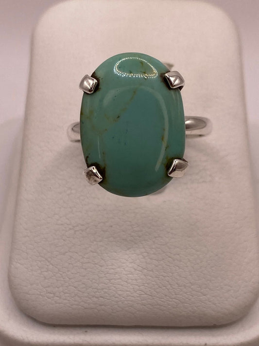 Anillo Artesanal de Plata Ley 925 con Turquesa Natural en báscula mostrando peso