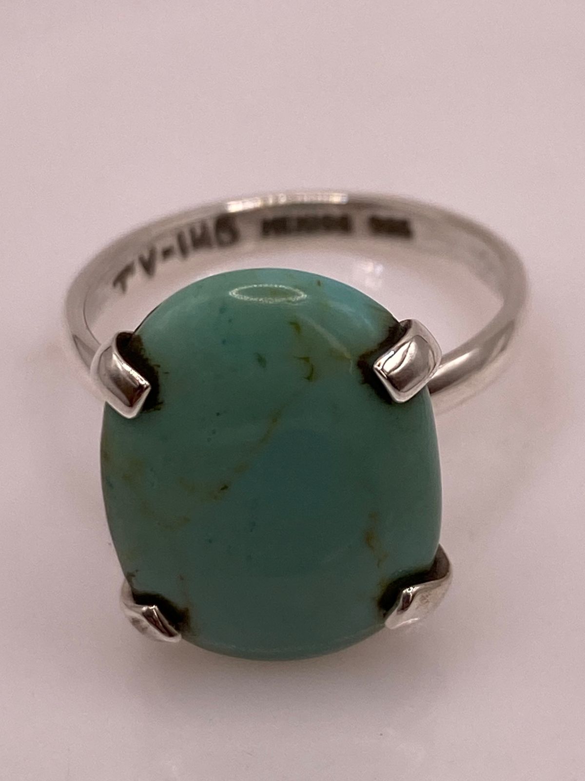 Anillo Artesanal de Plata Ley 925 con Turquesa Natural, vista superior