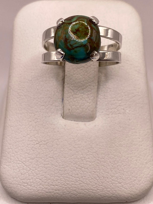 Anillo Artesanal de Plata Ley 925 con Turquesa Natural, vista frontal
