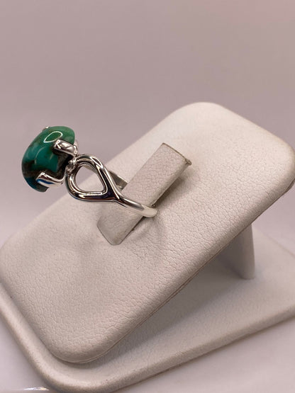 Anillo Artesanal de Plata Ley 925 con Turquesa Natural, vista lateral