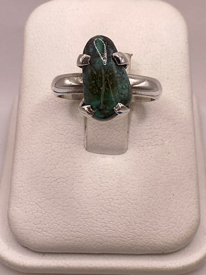 Anillo Artesanal de Plata Ley 925 con Turquesa Natural, vista de detalle