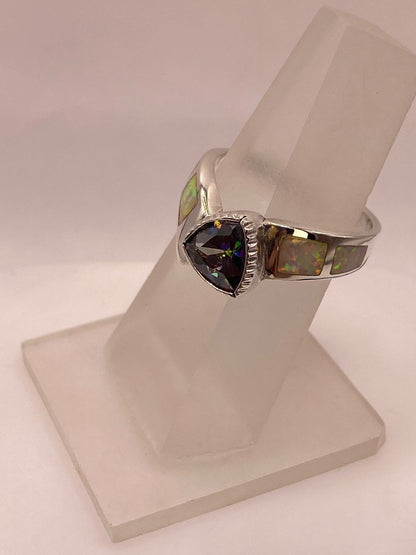 Anillo Artesanal de Plata Ley 950 con Ópalo de Fuego y Zirconia, vista frontal