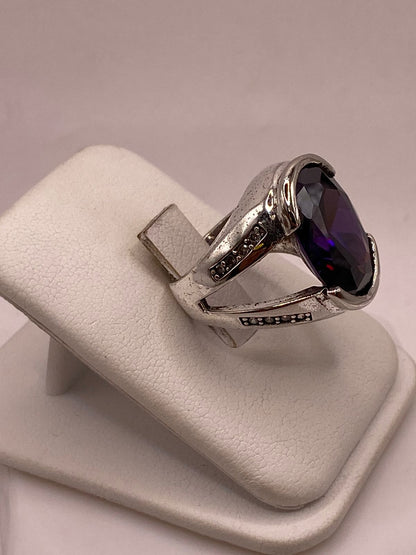 Anillo Artesanal de Plata con Piedra Facetada, vista frontal