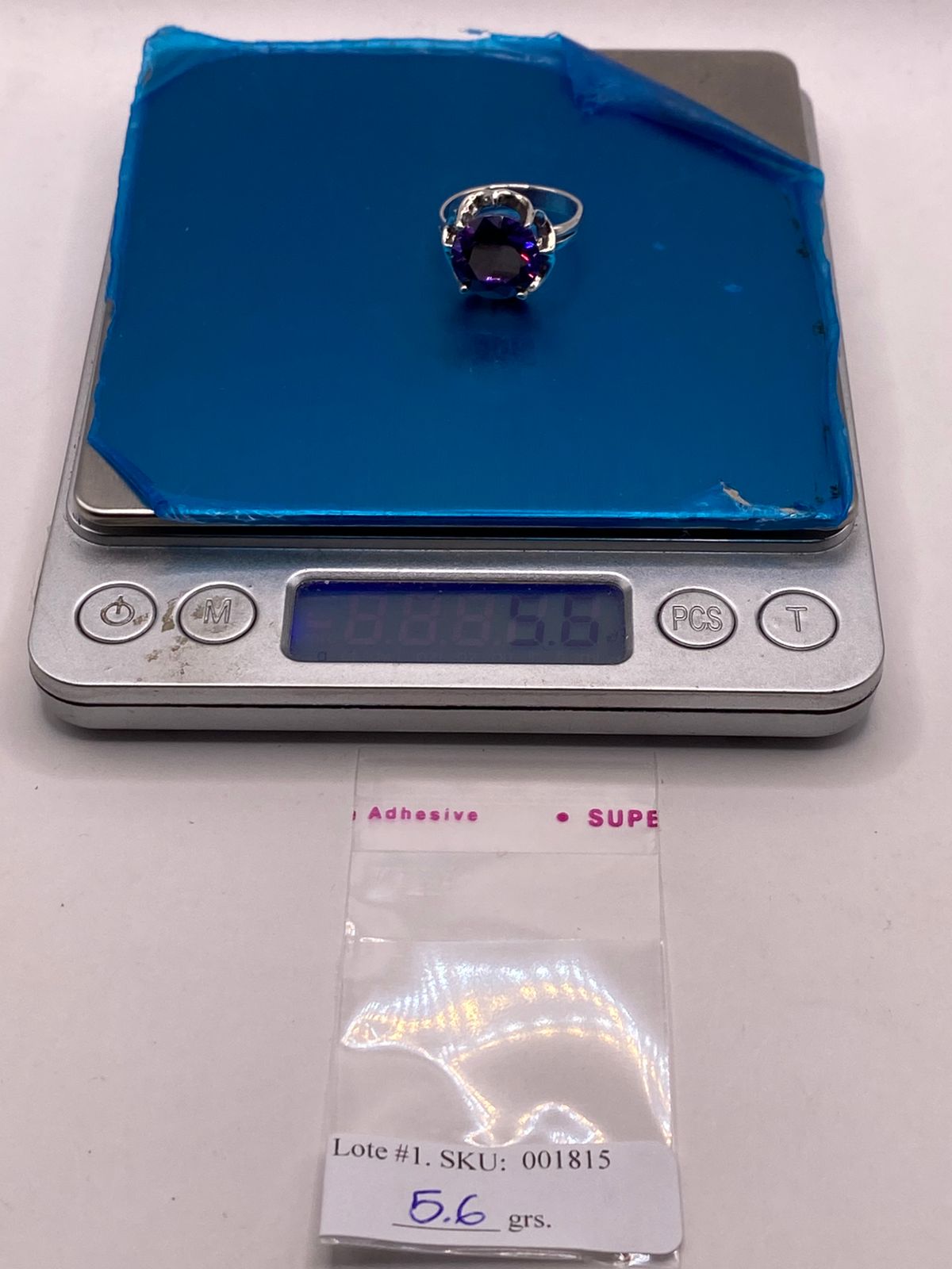 Anillo Artesanal con Zirconia Morada en Plata Ley .925, peso en gramos (báscula)