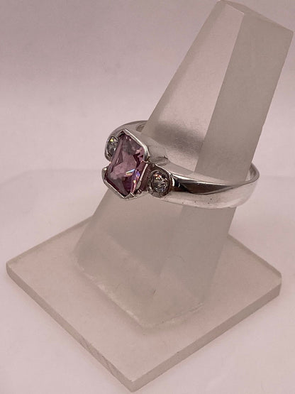 Anillo Artesanal con Zirconia Rosa y Blanca en Plata Ley .925, vista lateral