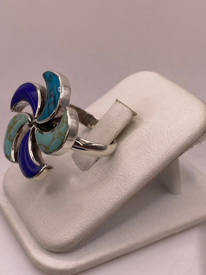 Anillo Artístico de Plata Ley 925 con Incrustaciones Multicolor, vista lateral