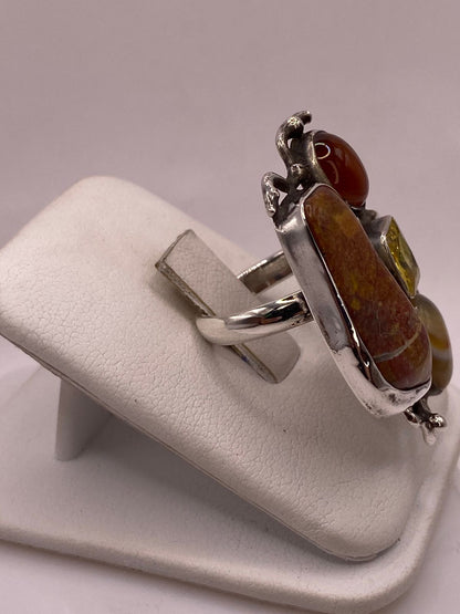 Anillo Artístico de Plata Ley 925 con Jaspe, Cornalina, Ágata Miel y Zirconia Champagne, vista de detalle