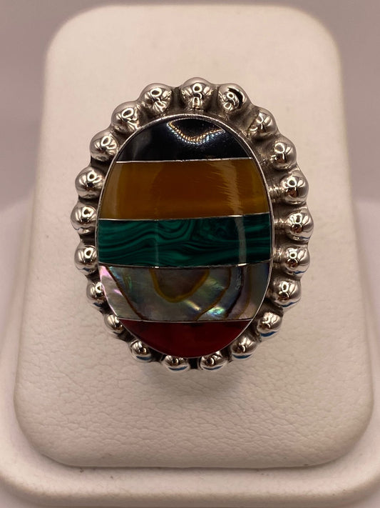 Anillo Artístico de Plata Ley 925 con Mosaico de Piedras Naturales — vista lateral