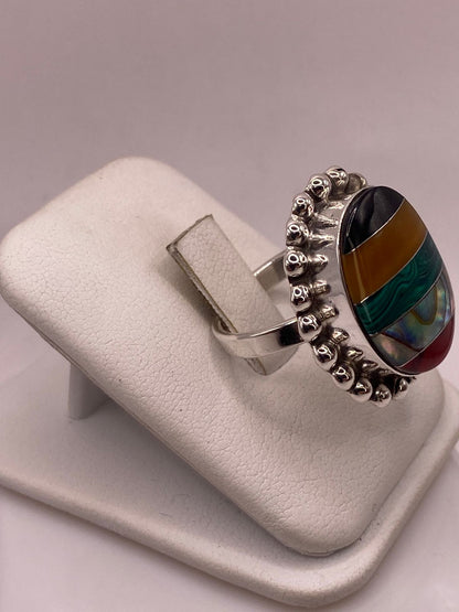 Anillo Artístico de Plata Ley 925 con Mosaico de Piedras Naturales, vista frontal