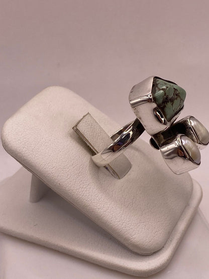 Anillo Artístico de Plata Ley 925 con Turquesa y Perlas, vista frontal
