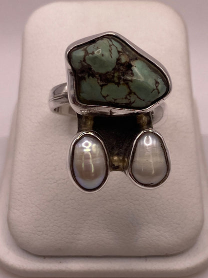 Anillo Artístico de Plata Ley 925 con Turquesa y Perlas, vista lateral