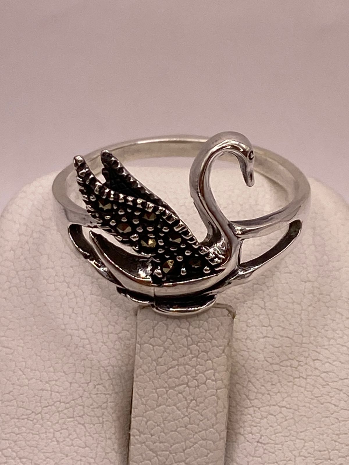 Anillo Cisne con Marquesitas en Plata Ley 925
