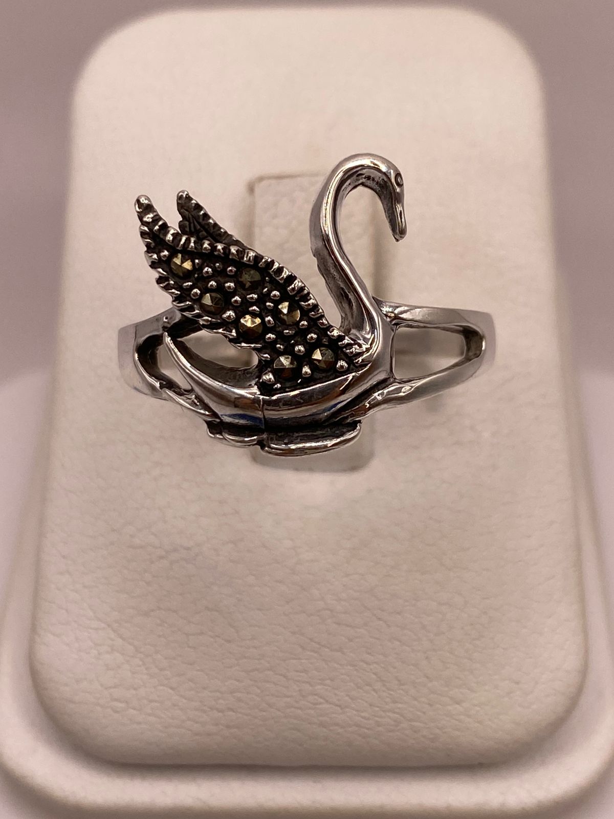 Anillo Cisne con Marquesitas en Plata Ley 925, vista superior