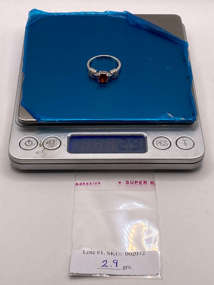 Anillo Clásico con Zirconia Naranja en Plata Ley 925, peso en gramos (báscula)