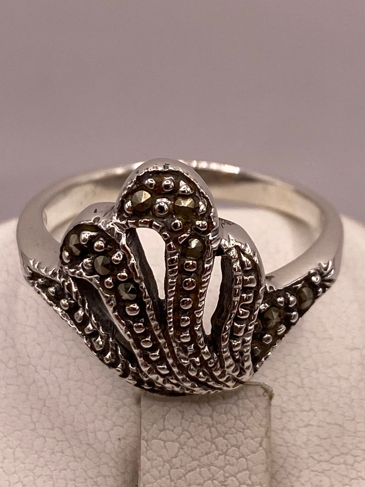 Anillo Concha Marina con Marquesitas en Plata Ley 925, vista posterior