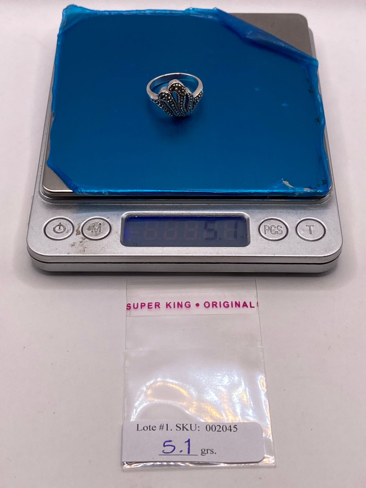 Anillo Concha Marina con Marquesitas en Plata Ley 925, peso en gramos (báscula)