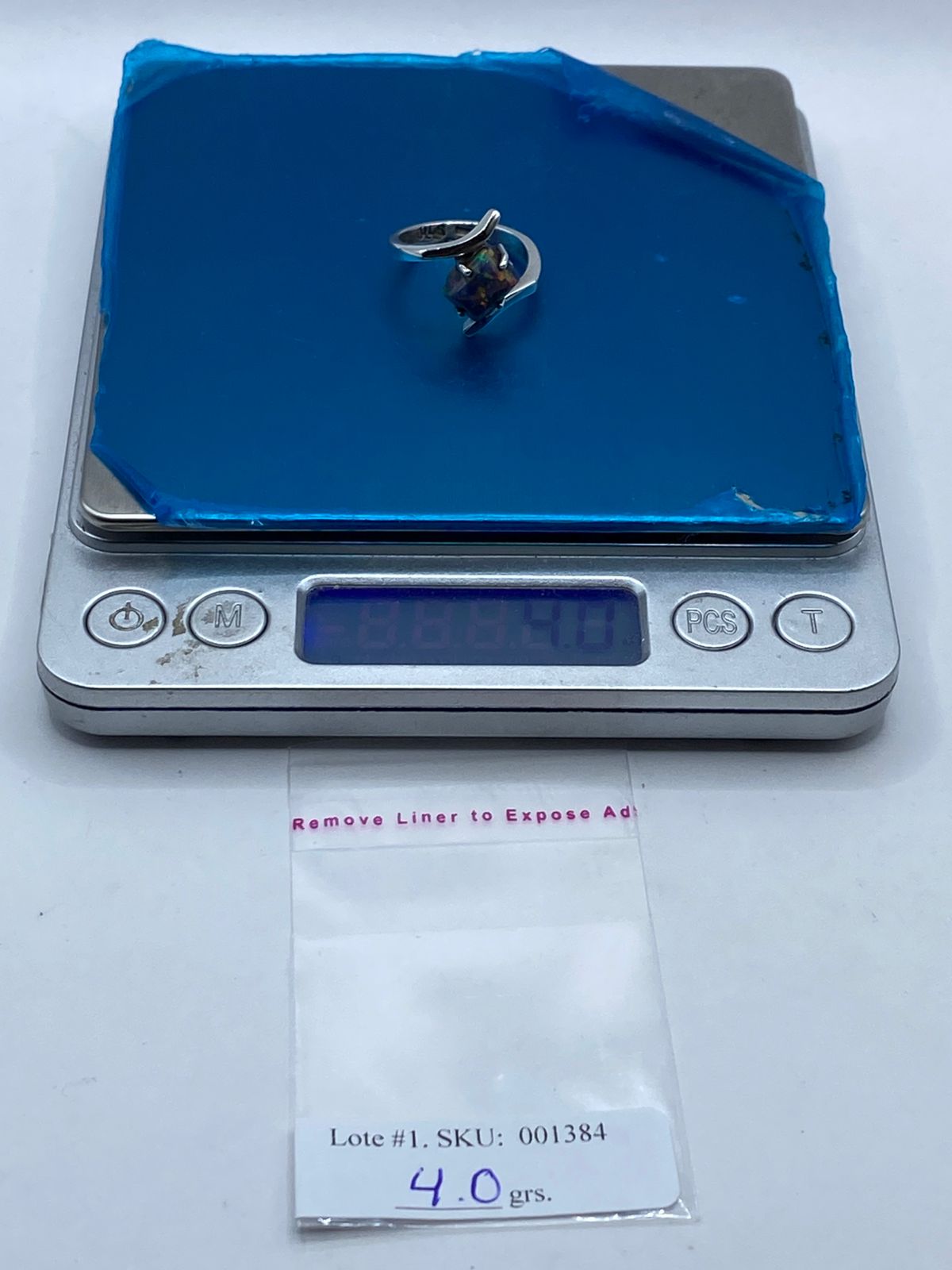 Anillo Contemporáneo con Ópalo de Fuego en Plata .925, peso en gramos (báscula)