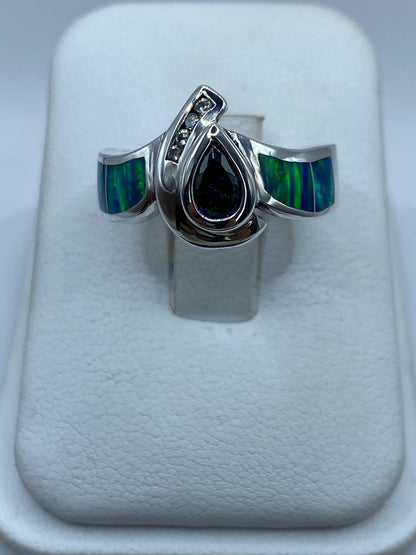 Anillo Contemporáneo de Plata Ley 925 con Ópalo de Fuego y Zirconias, vista superior