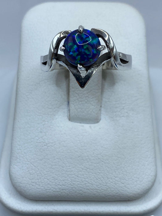 Anillo Contemporáneo de Plata .925 con Ópalo de Fuego — vista lateral
