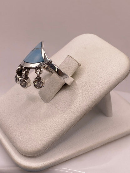 Anillo Corazón Artesanal de Plata Ley 925 con Nácar Azul, vista frontal