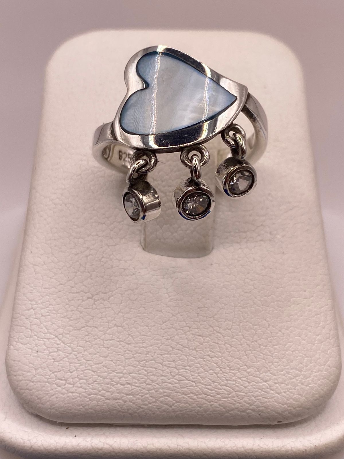 Anillo Corazón Artesanal de Plata Ley 925 con Nácar Azul, sello de autenticidad Plata Ley .925