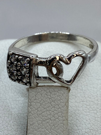 Anillo Corazón y Candado con Zirconia en Plata 925, sello de autenticidad Plata Ley .925