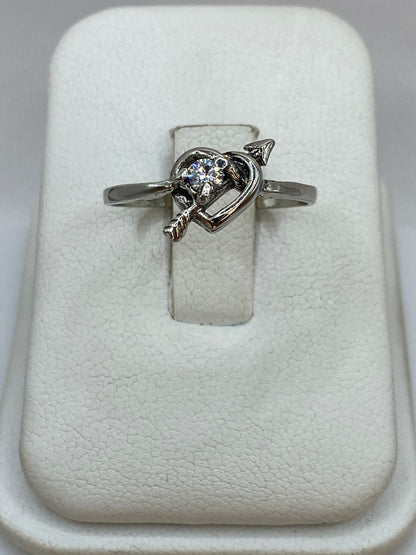 Anillo Corazón con Flecha y Zirconia en Plata 925, vista superior