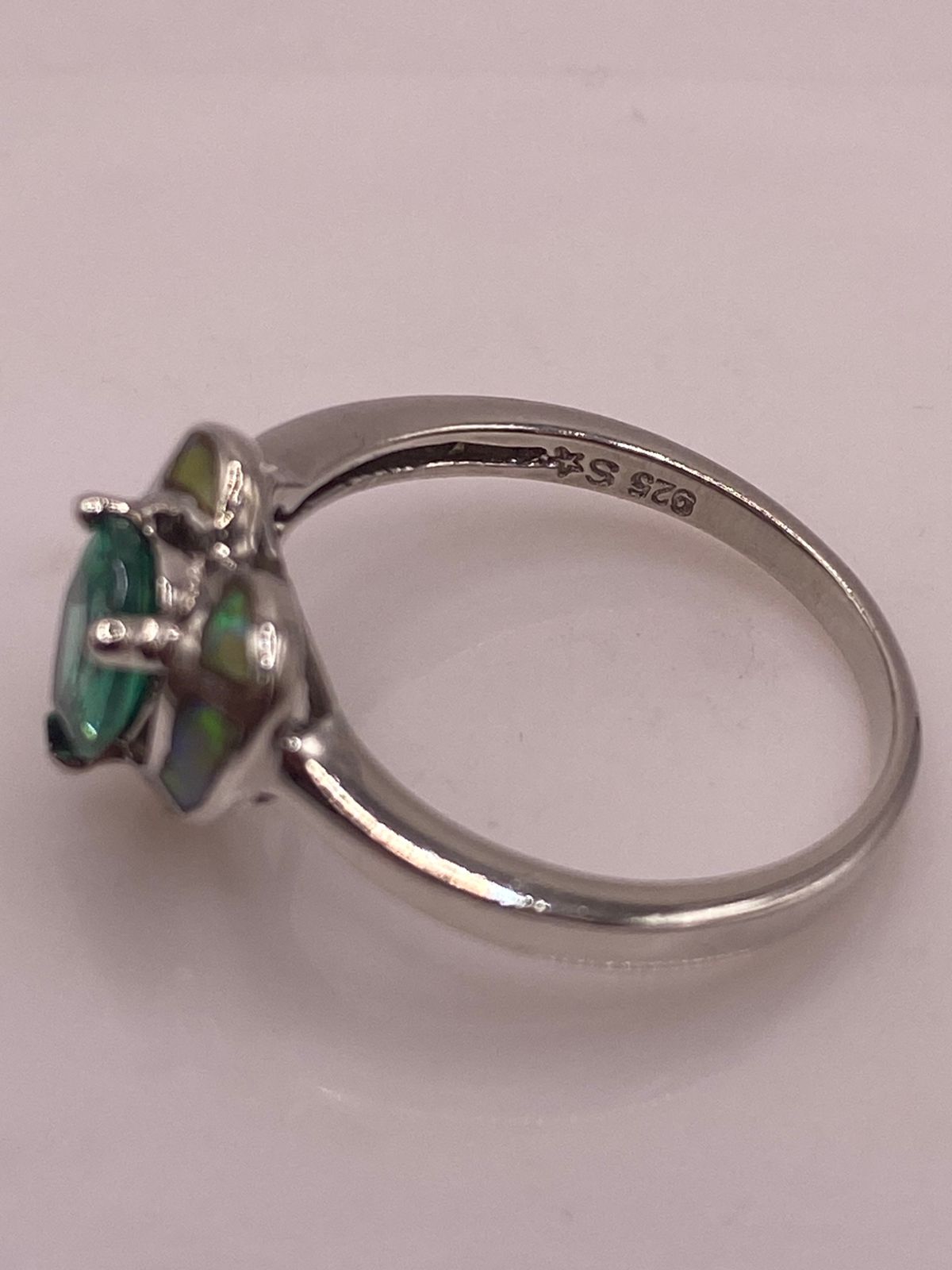 anillo Corazón Ópalo Verde & Zirconia Esmeralda Plata 925, sello de autenticidad Plata Ley .925