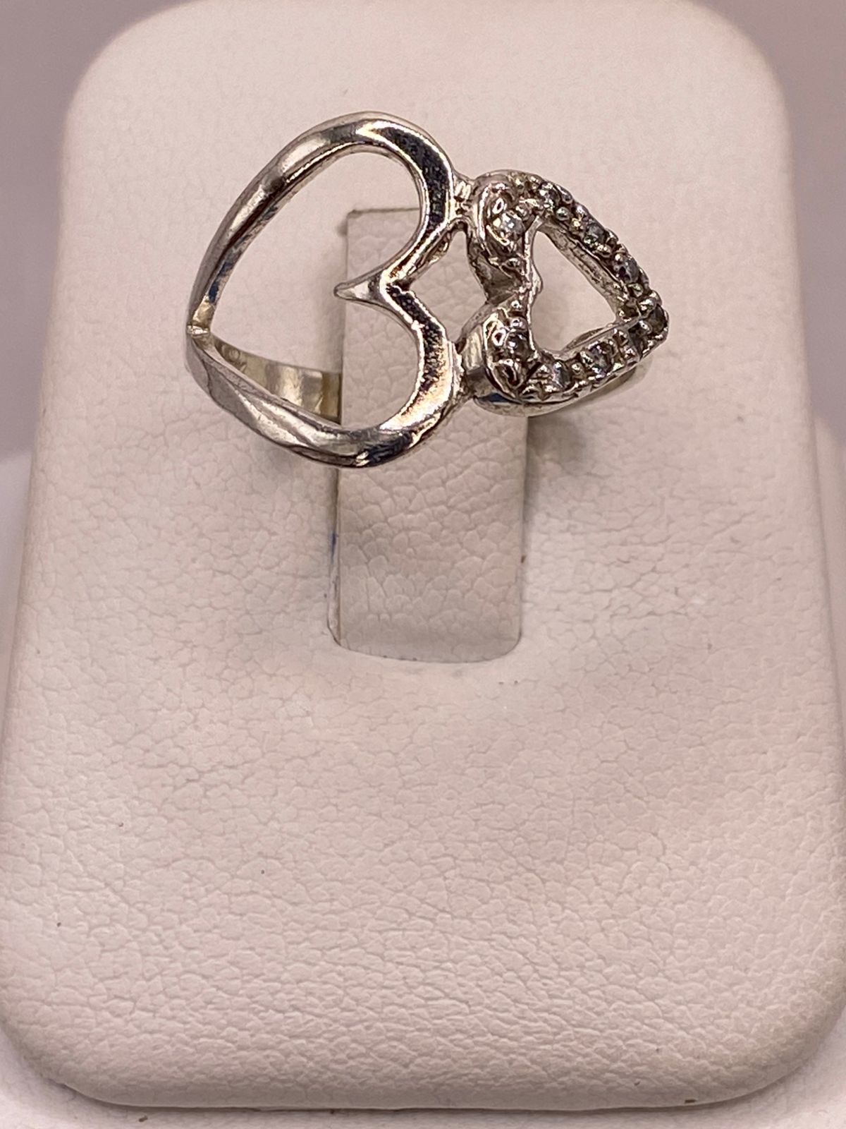 Anillo de Corazón de Plata Ley 925 con Zirconia, vista superior