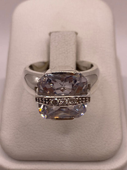 Anillo Cuadrado con Zirconia Blanca en Plata Ley 925, vista frontal